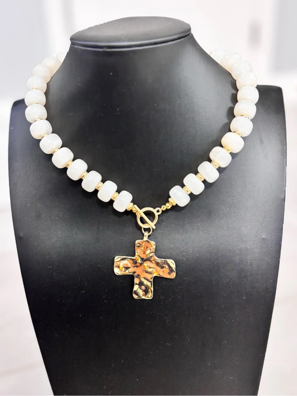 Gold Hammered Cross Beaded Choker Necklace Cream Off-White Beads